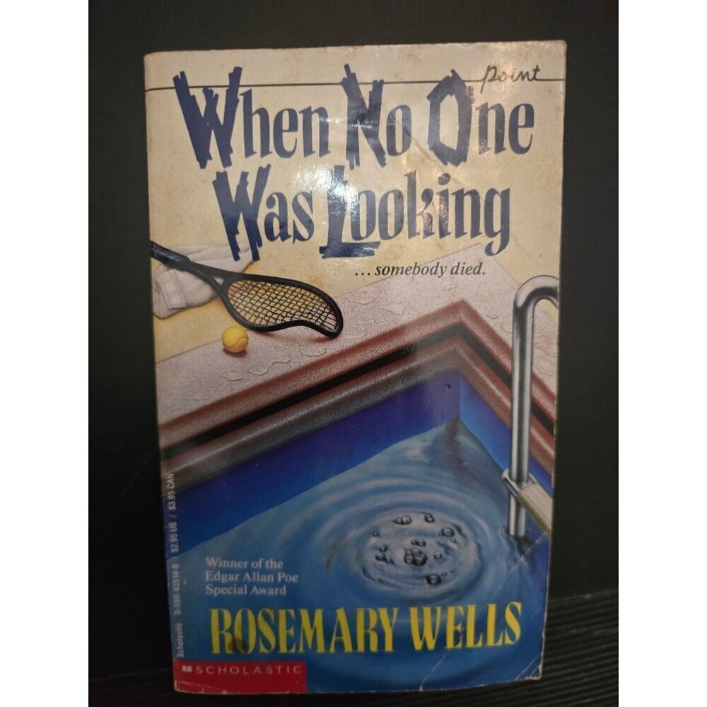 When No One Was Looking by Rosemary Wells Vintage Point Horror